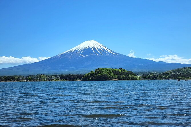 Private Tour to Mt Fuji, Lake Kawaguchi With Limousine and Driver - Explore Scenic Lake Kawaguchi