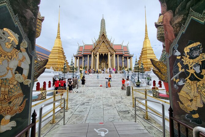 Private Tour to Three Must-See Temples in Bangkok - Grand Palace