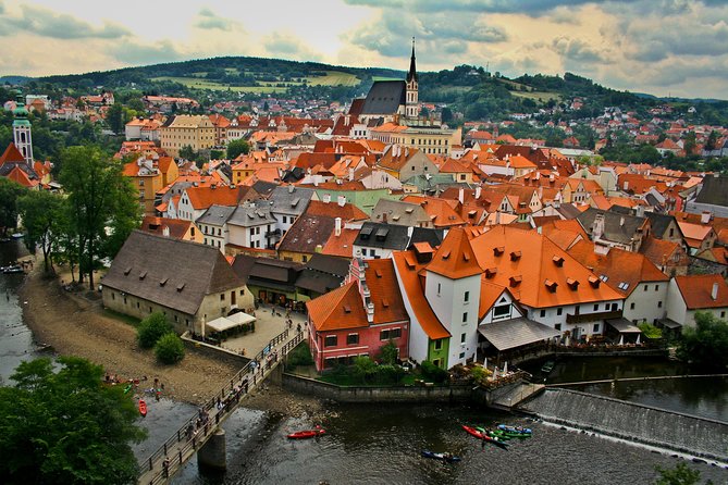 Private Transfer From Prague to Vilshofen With Stopover in Cesky Krumlov - Cancellation Policy