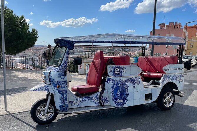 Private Tuk Tuk Tour in Lisbon 1H30 - Meeting Point and Pickup Options