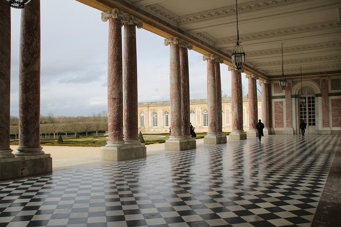 Private Versailles Half Day Trip: Palace and Gardens - VIP Skip-the-Line and Priority Admission