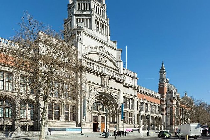 Private Victoria & Albert Museum Tour: Greatest Collection of Arts and Crafts - Art Treasures at V&A Museum