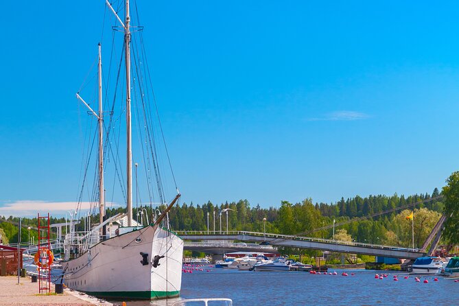 Private VIP Tour Around Helsinki and Porvoo - Transport Options