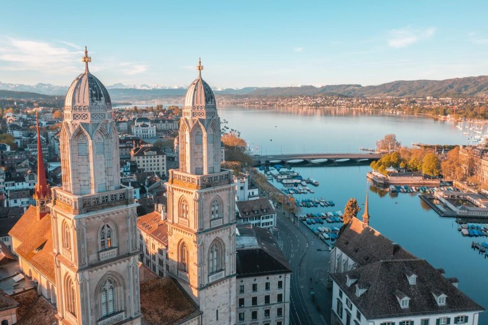 Private Walking Day Tour in Zurich - Experience Highlights