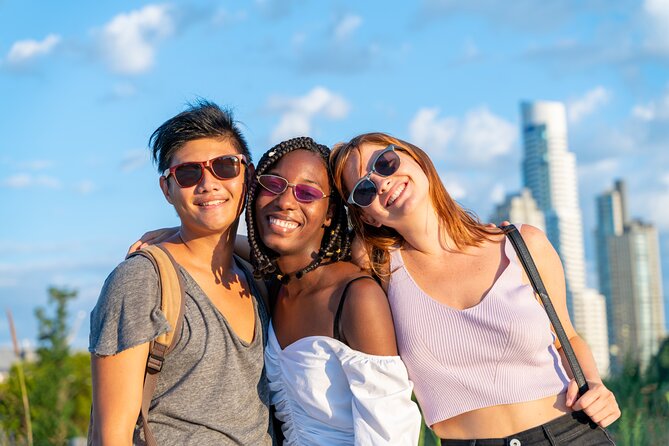 Professional Photoshoot at Kangaroo Point Cliffs Park - Meeting and Pickup Information