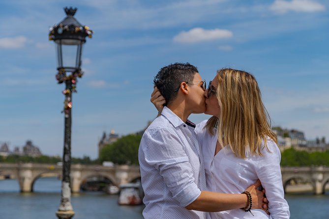 Proposal in Paris Centre With Photoshoot & Video - Support and Assistance