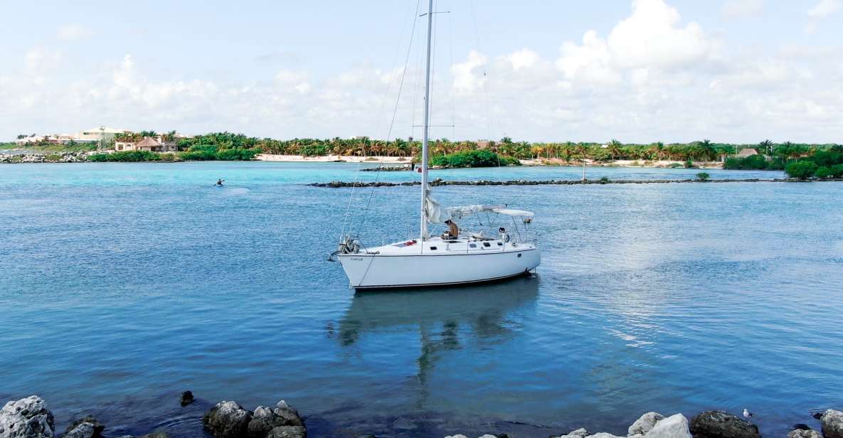 Puerto Aventuras: Private Sunset Sailing Tour - Experience