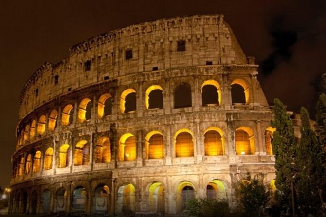 Rome by Night Colosseum Spanish Steps Trevi Fountain and More - Trevi Fountain Experience