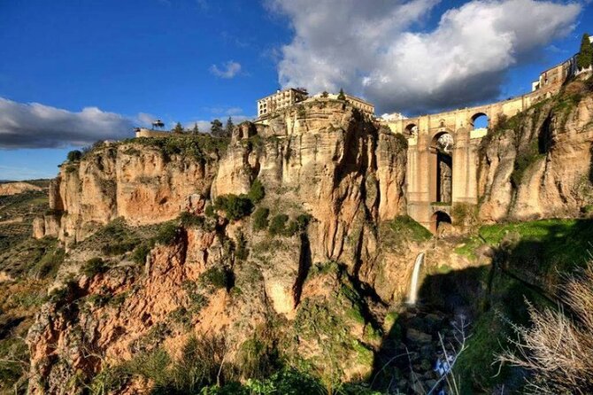 Ronda Historical Walking Tour With Bullring Entrance - Tour Details