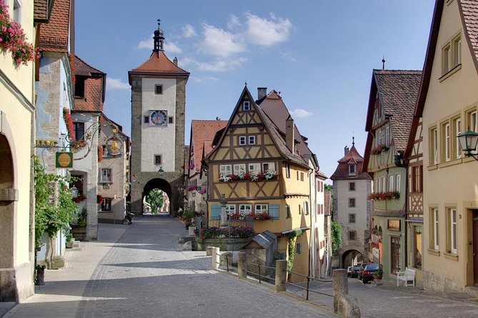 Rothenburg Walking Tour With Luxury Coach From Frankfurt - Visitor Experiences