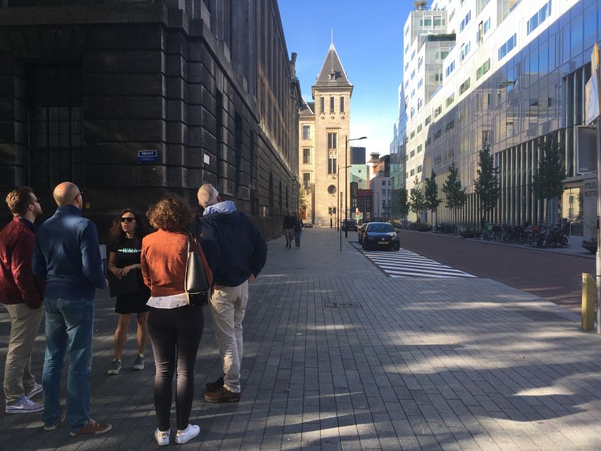 Rotterdam: Architecture Highlights Guided Walking Tour - Language and Private Group Options