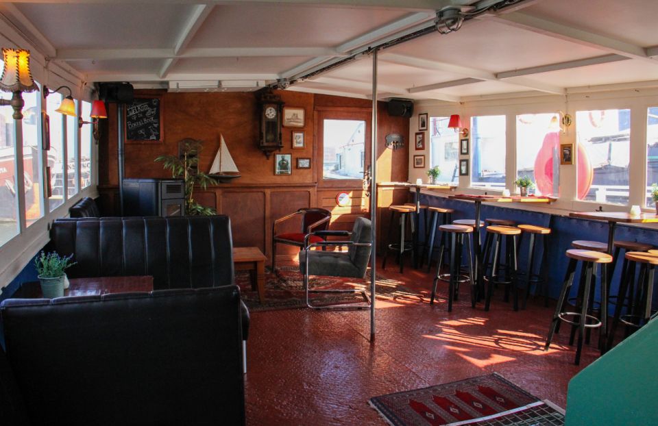 Rotterdam: Pub Cruise With Drinks and Snacks - Experience Highlights