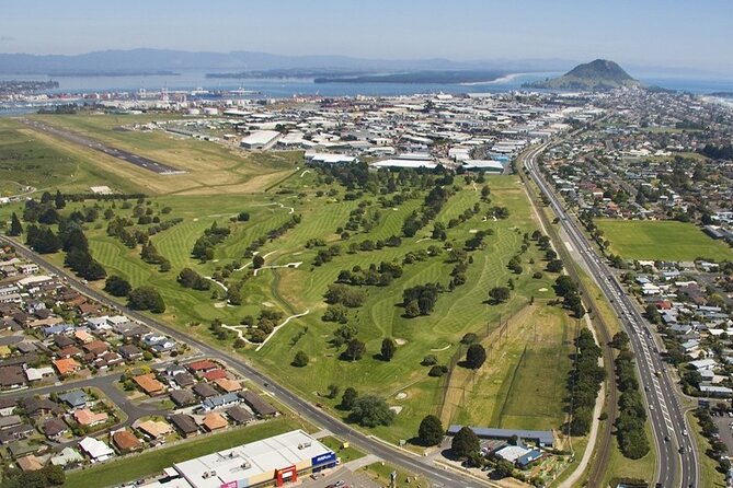 Roundtrip Transfer From Port of Tauranga Omanu Golf Club - Departure Points and Timings