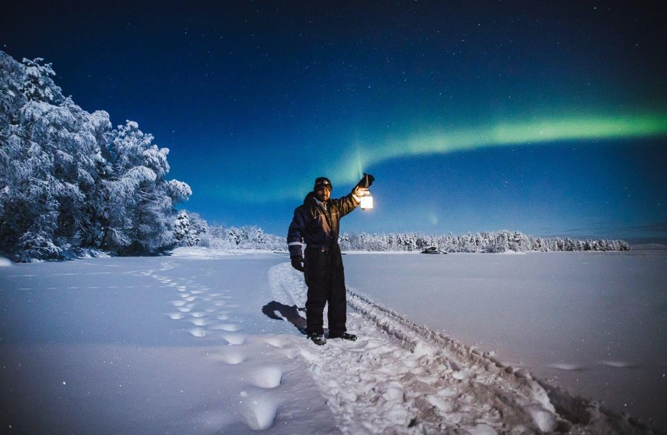 Rovaniemi: Aurora Hunting Photography Tour With Hot Drinks - Experience Highlights