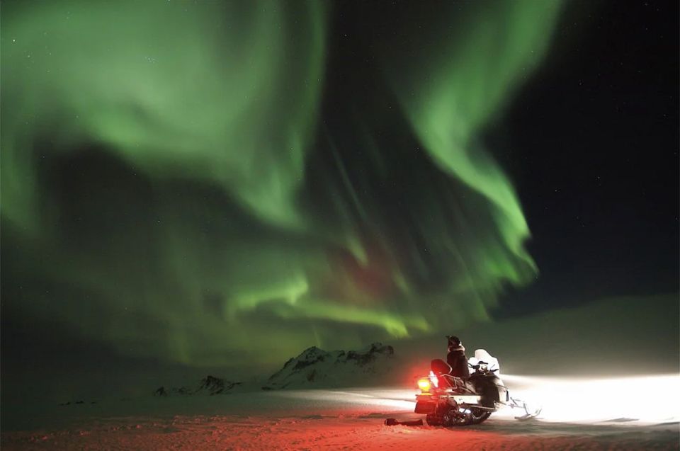 Rovaniemi: Northern Lights Snowmobile Hunt - Experience Highlights