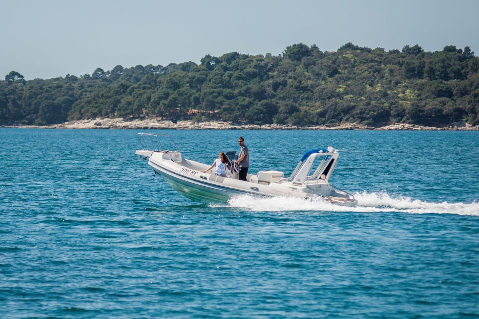 Rovinj: Red Island and Pirate Cave Speedboat Tour - Tour Experience