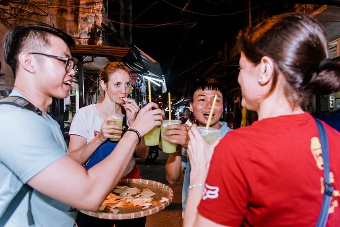 Saigon After Dark With Seafood, Beer & Live Music Bar - Rooftop Bar Dining and Drinks