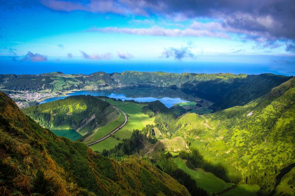 São Miguel: Sete Cidades and Crater Lakes Hike - Experience Highlights