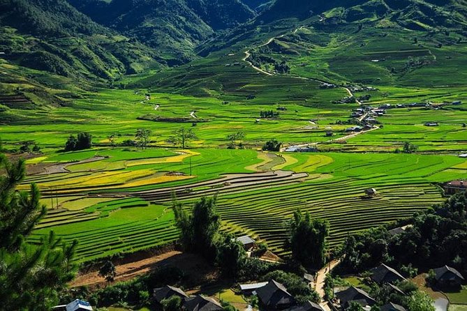 Sapa 3 Days 2 Nights Trekking Tour From Hanoi (2 Nights in Hotel) - Accommodation and Meal Experience