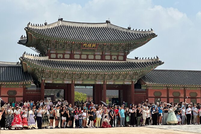 Seoul City Full Day Tour-Gyeongbok Palace, Seoul Tower, Insadong - Gyeongbok Palace Experience