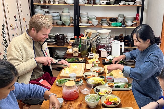 Seoul Market Tour and Korean Cooking Class With Small Group - Participant Reviews