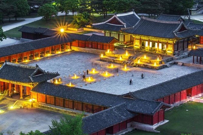 Seoul Night Tour (Gwangjang Market, Royal Palace and Naksan Park) - Royal Palace: Cultural Heritage Illuminated