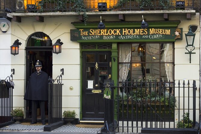 Sherlock Holmes Outdoor Escape Game in London - Accessing the Game