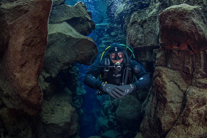 Silfra Fissure Freshwater Scuba Diving Tour From Reykjavik - Participant Requirements