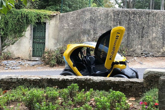 Sintra Gardens Romantic Tour E-Car GPS Guided Audio Route That Informs Amusement - Highlights of the Romantic Tour