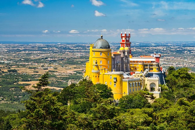 Sintra Palaces Private Tour With Pena Palace and Quinta Da Regaleira - Small-Group Experience