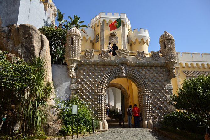 Sintra, Pena Palace, Cabo Da Roca Full-Day Small Group Tour - Customer Reviews and Ratings