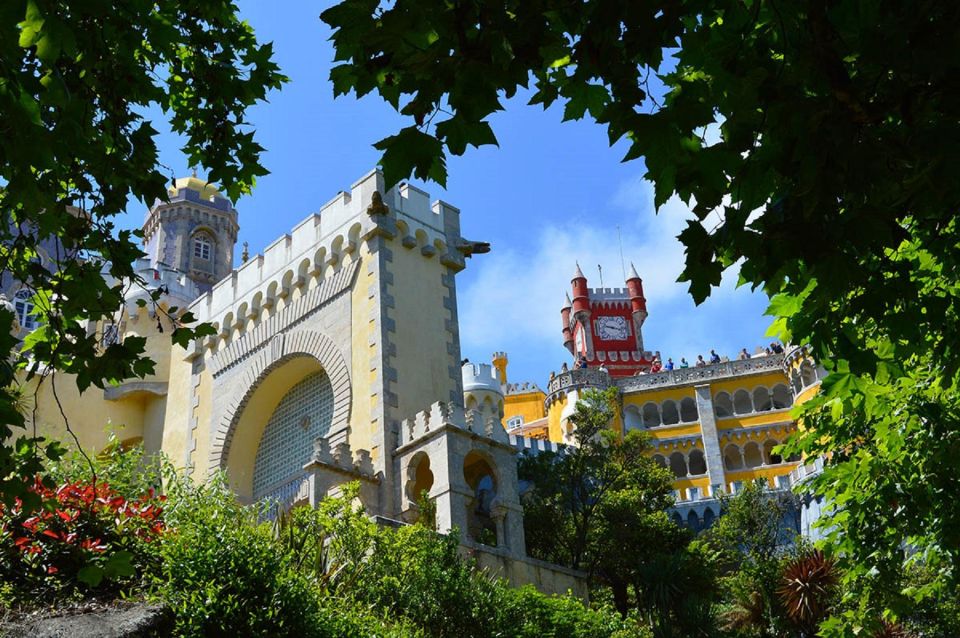Sintra: Pena Palace. Moorish Castle. Cabo Da Roca. & Cascais - Itinerary Details