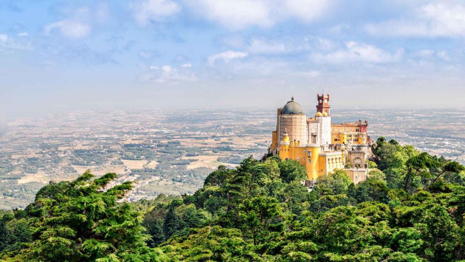 Sintra - Private Tour In Classic Car- Full Day