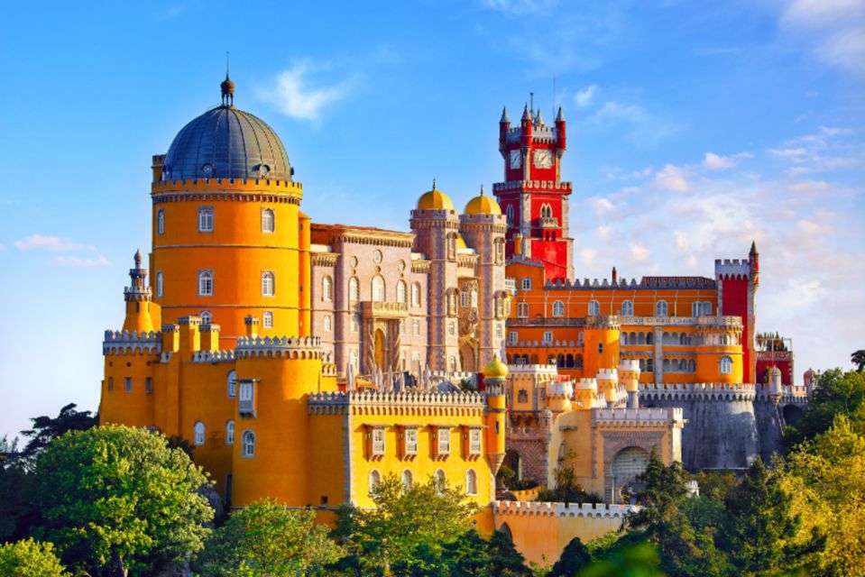 Sintra: Vintage Jeep Tour, Pena Palace and the Coastline - Highlights