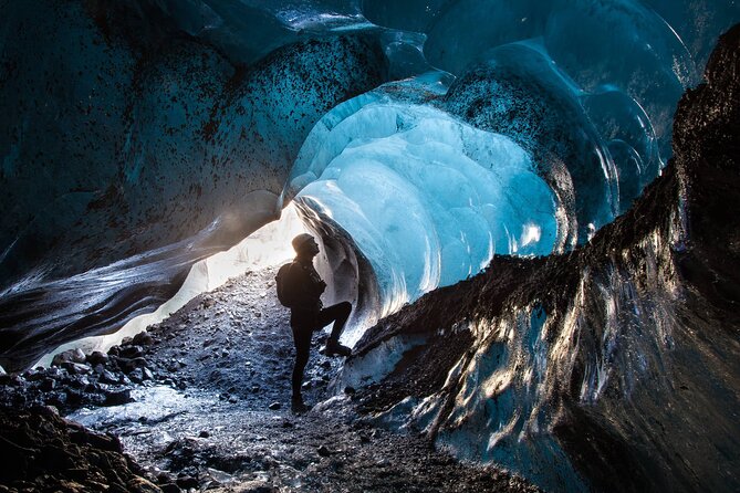 Skaftafell Ice Cave and Glacier Hike - Extra Small Group - Meeting Point Information