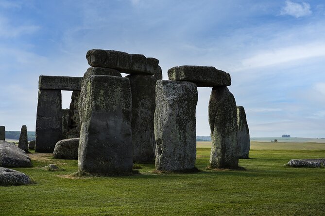 Small-Group Day Trip to Stonehenge, Bath and Windsor From London - Tour Highlights and Experiences