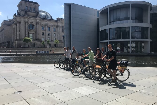 Small-Group Historical Bike Tour in Berlin - Tour Experience