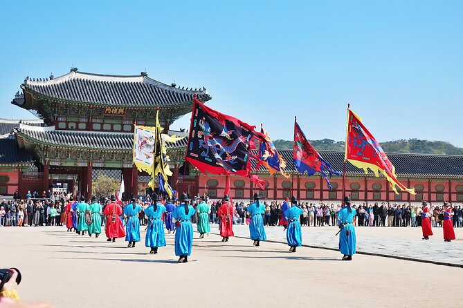 Small-Group Seoul Morning Royal Palaces Tour - Meeting Point Details