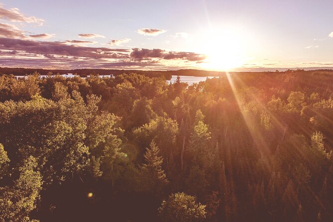 Smartphone Driving Tour Between Kenora and Winnipeg - Smartphone Connection