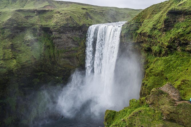 South Coast Highlights, Waterfalls, DC-3 Plane Wreck & Reynisfjara - Customer Reviews Overview