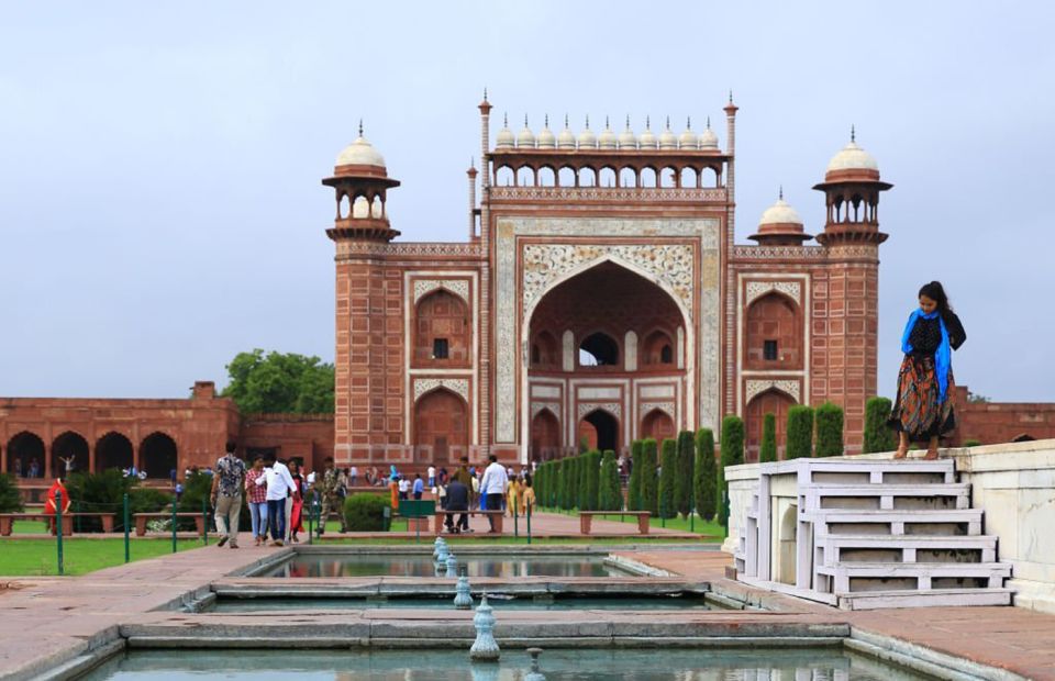 Splendor of Agra on a Day Tour by Gatimaan Train - Tour Highlights