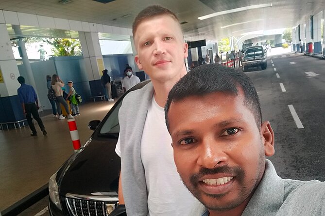 Sri Lanka Airport Transfer, Pickup And Drop - Range of Vehicle Options Offered