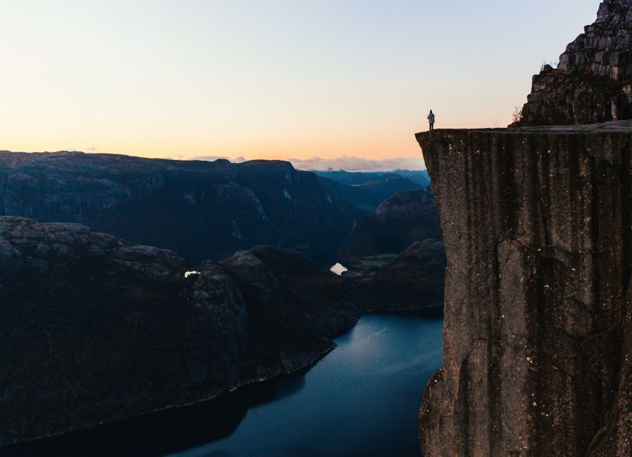 Stavanger: Guided Sunrise Hike to Pulpit Rock - Reviews