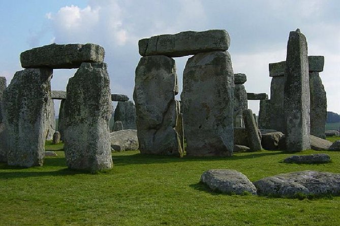 Stonehenge And Avebury Prehistoric Private Tour - Tour Inclusions and Overview