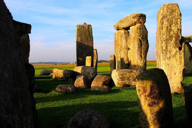 Stonehenge & Windsor Castle Tour - Private Vehicle Transportation