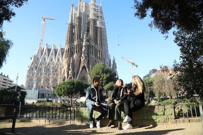 Stories of Sagrada Familia Insider Tour Inc. Priority Access - Memorable Encounters