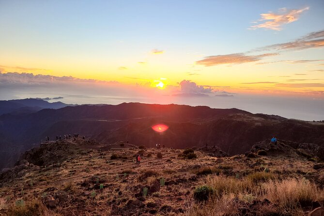 Sunrise in Areeiro Peak Private Tour - Customer Reviews and Host Responses