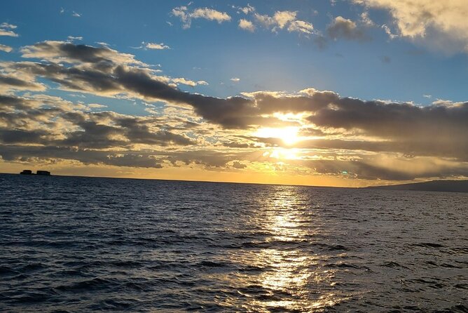 Sunset Dinner Cruise in Honolulu - Cruise Information