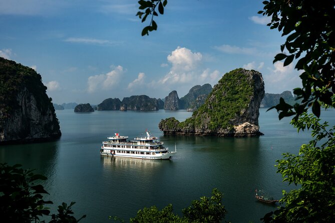 Swan Cruises: Bai Tu Long Bay 3D2N - Vung Vieng Village - Activity Options