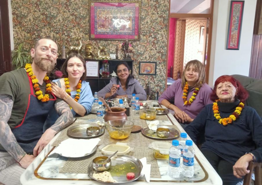 Talk to Locals and Enjoy Home Cooked 3-Course Meal in Delhi - Experience Highlights